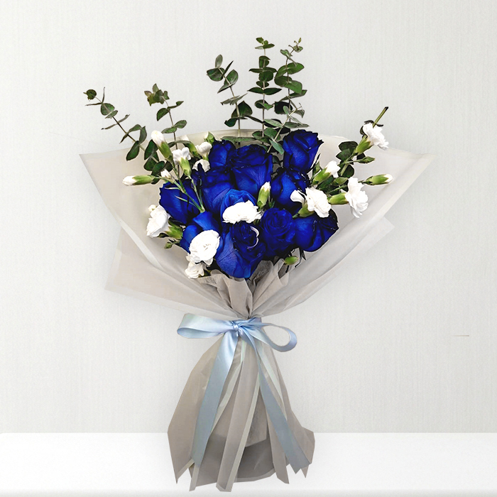 RAMO ROSAS AZULES